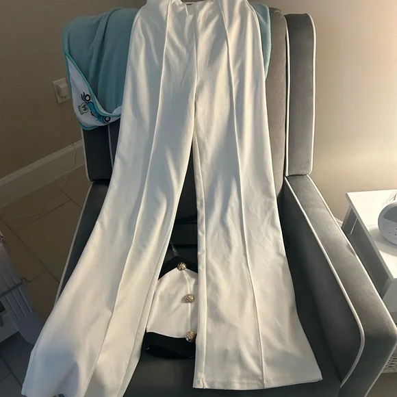 Set 🖤🤍 - Picture 3 of 5